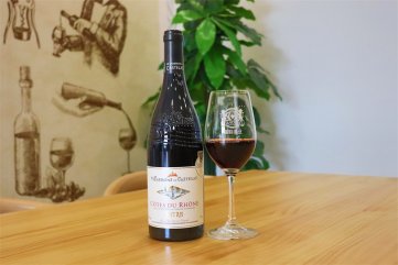 想投資紅酒加盟多少錢